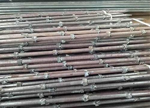 白云隧道钢花管